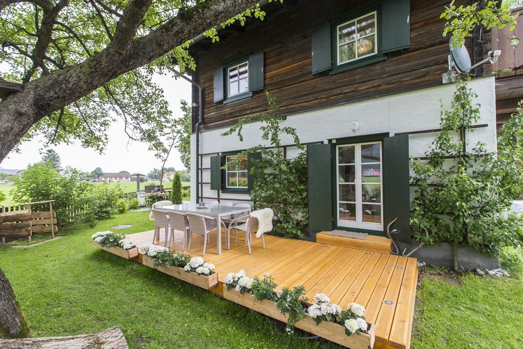 Forest Chalet, 15 Min To Salzburg Olt Town, And Most Beautiful Lakes, Secluded Location, 1,000 Sqm Garden, Mountainview, Panorama Sauna, Bath Whirlpool, Bbq&Bikes&Sunbeds For Free, Up To 10 P Golling an der Salzach Esterno foto