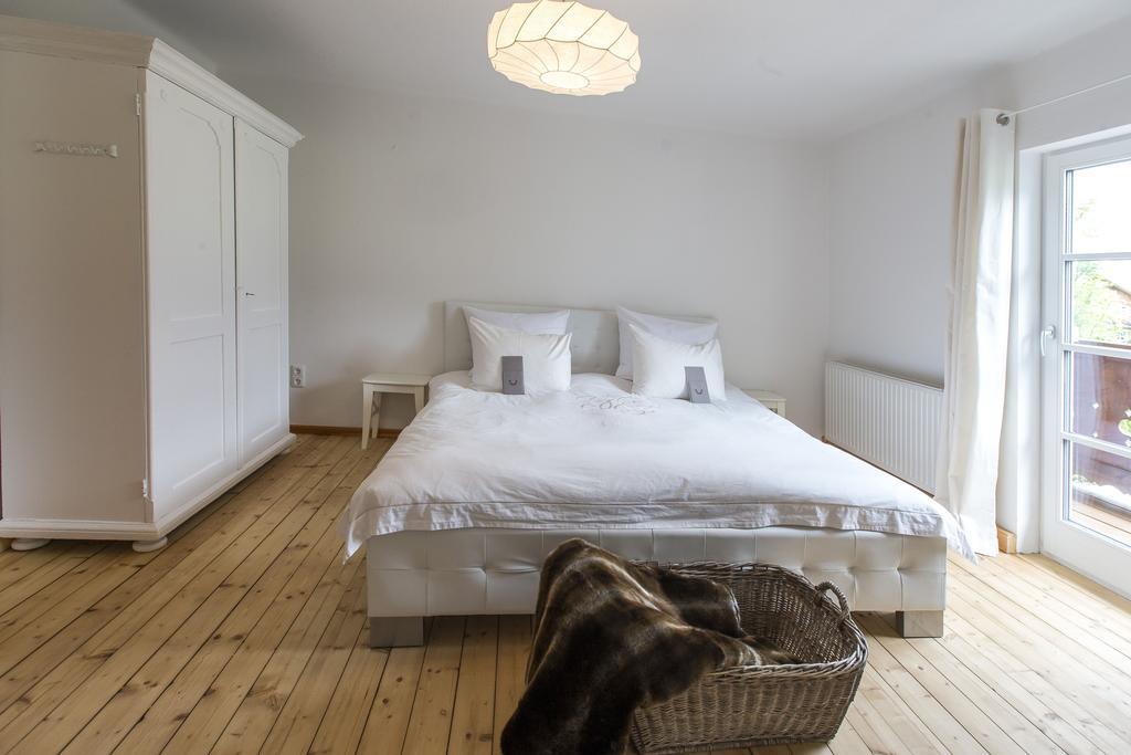 Forest Chalet, 15 Min To Salzburg Olt Town, And Most Beautiful Lakes, Secluded Location, 1,000 Sqm Garden, Mountainview, Panorama Sauna, Bath Whirlpool, Bbq&Bikes&Sunbeds For Free, Up To 10 P Golling an der Salzach Camera foto